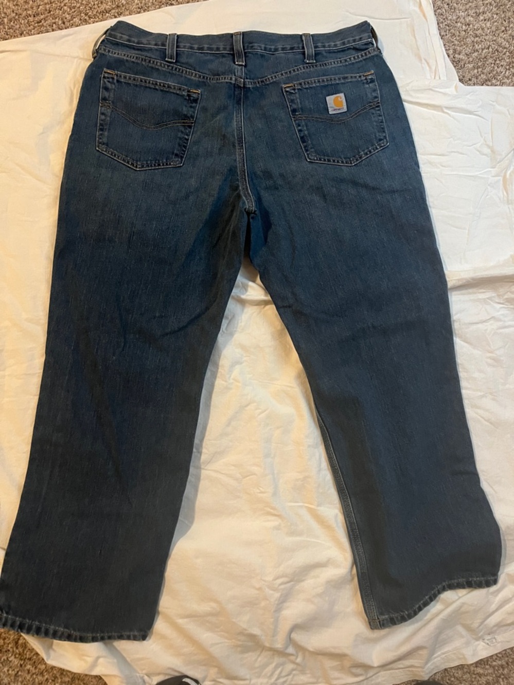 Carhartt Men's Relaxed Fit Dark Blue Work Jeans
Men’s size 40X30